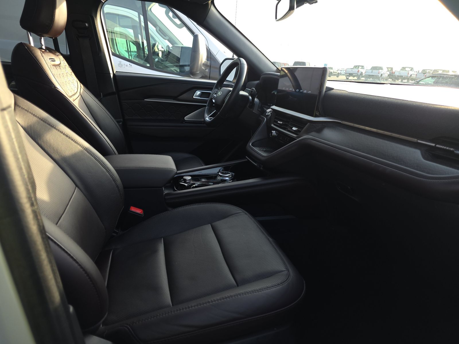 2025 Ford Explorer Platinum AWD