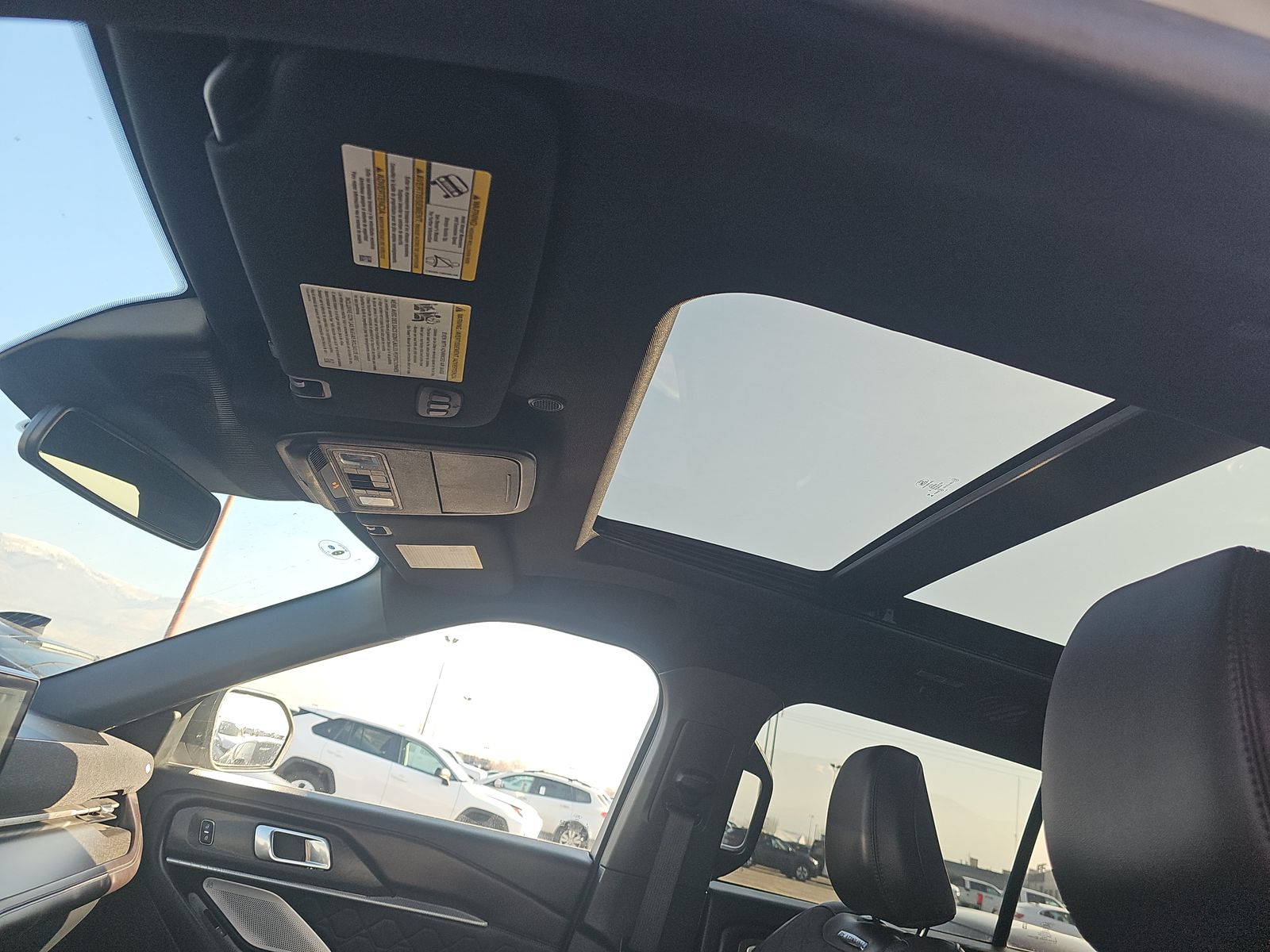 2025 Ford Explorer Platinum AWD