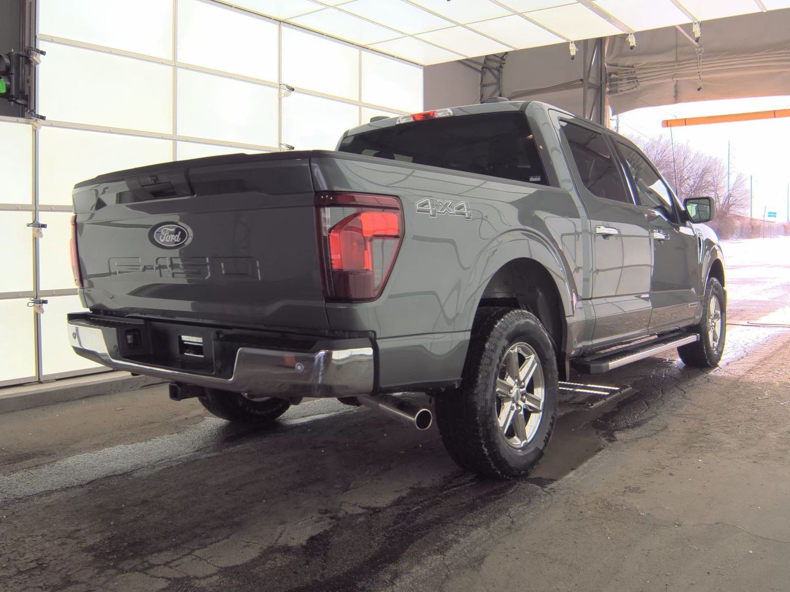 2025 Ford F-150 Hybrid XLT AWD