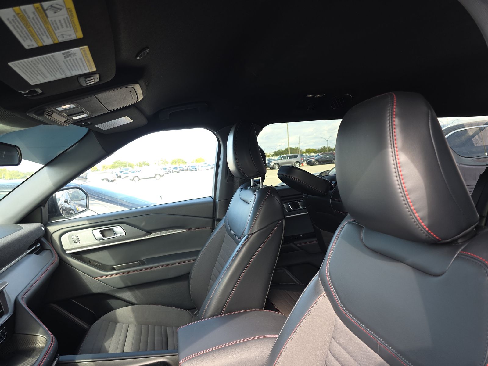 2025 Ford Explorer ST-Line AWD