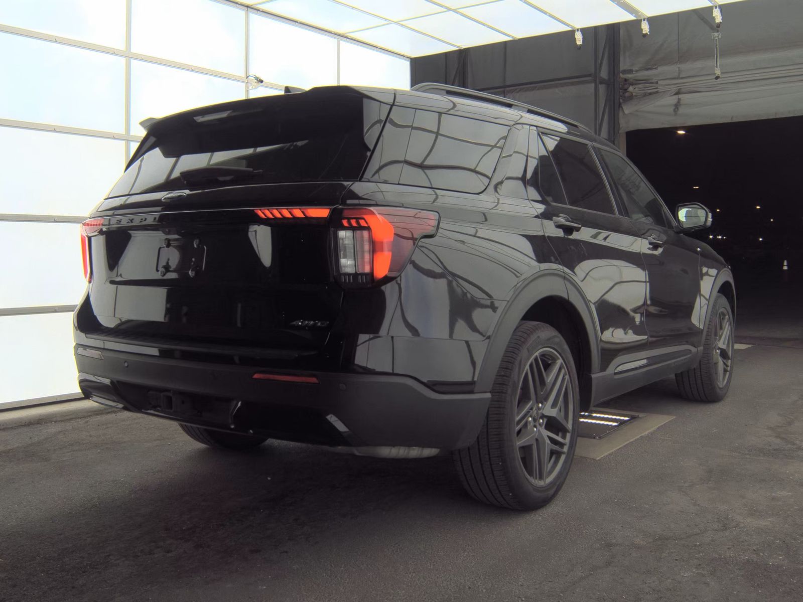 2025 Ford Explorer ST-Line AWD