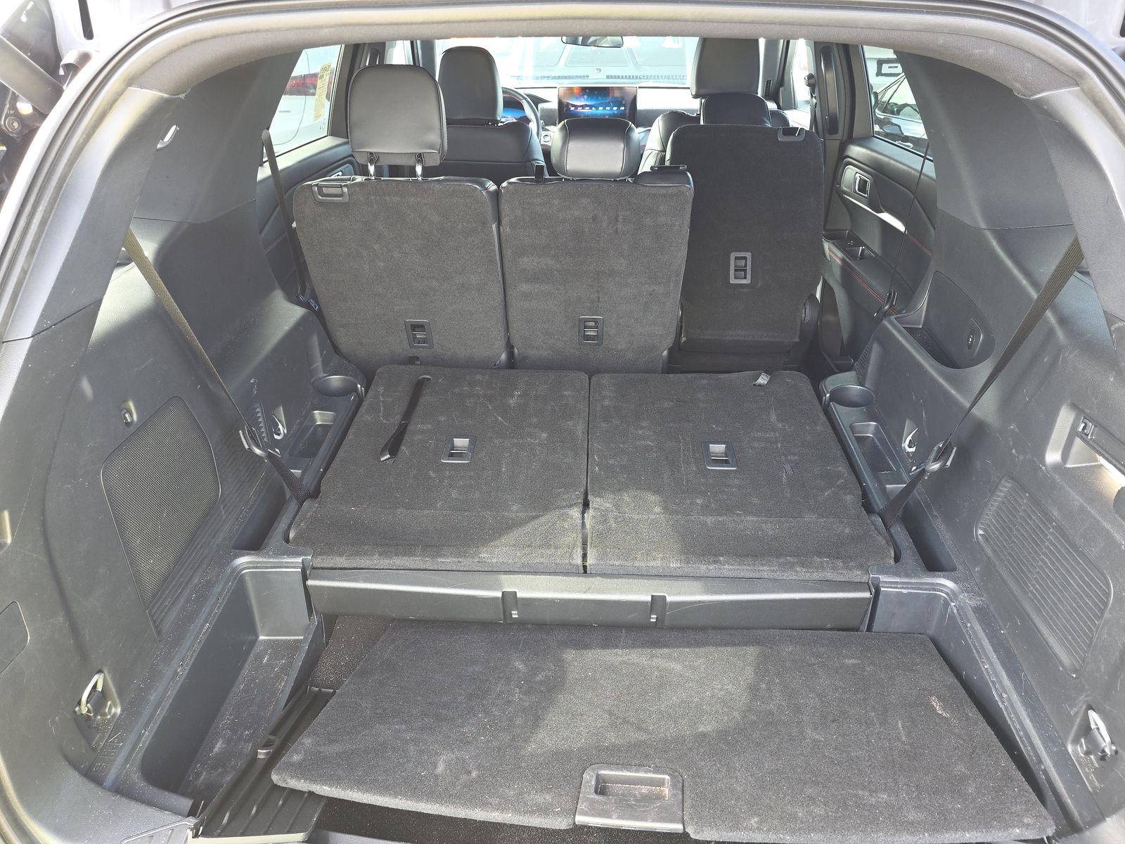 2025 Ford Explorer ST-Line AWD