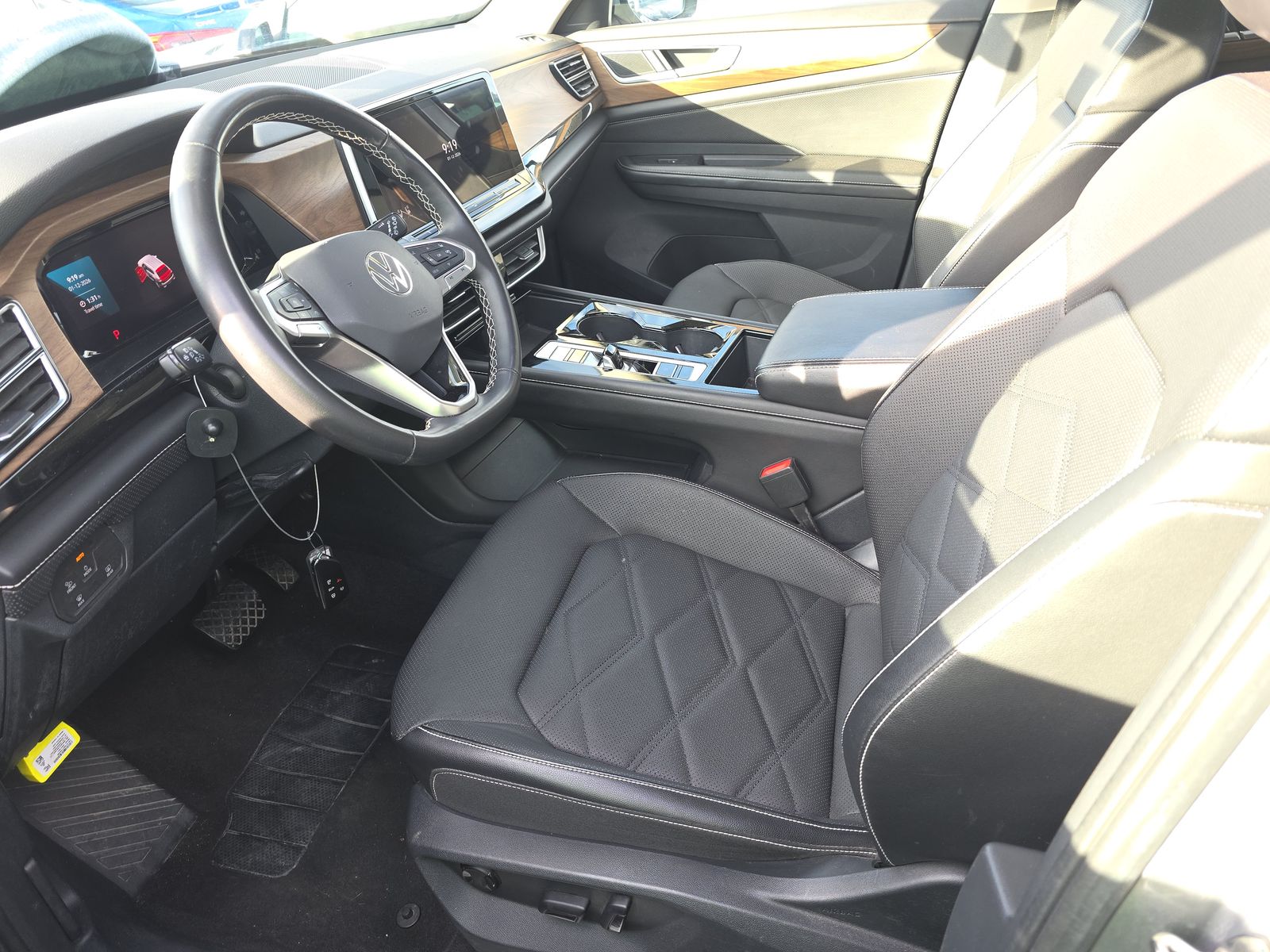 2024 Volkswagen Atlas 2.0T SE AWD