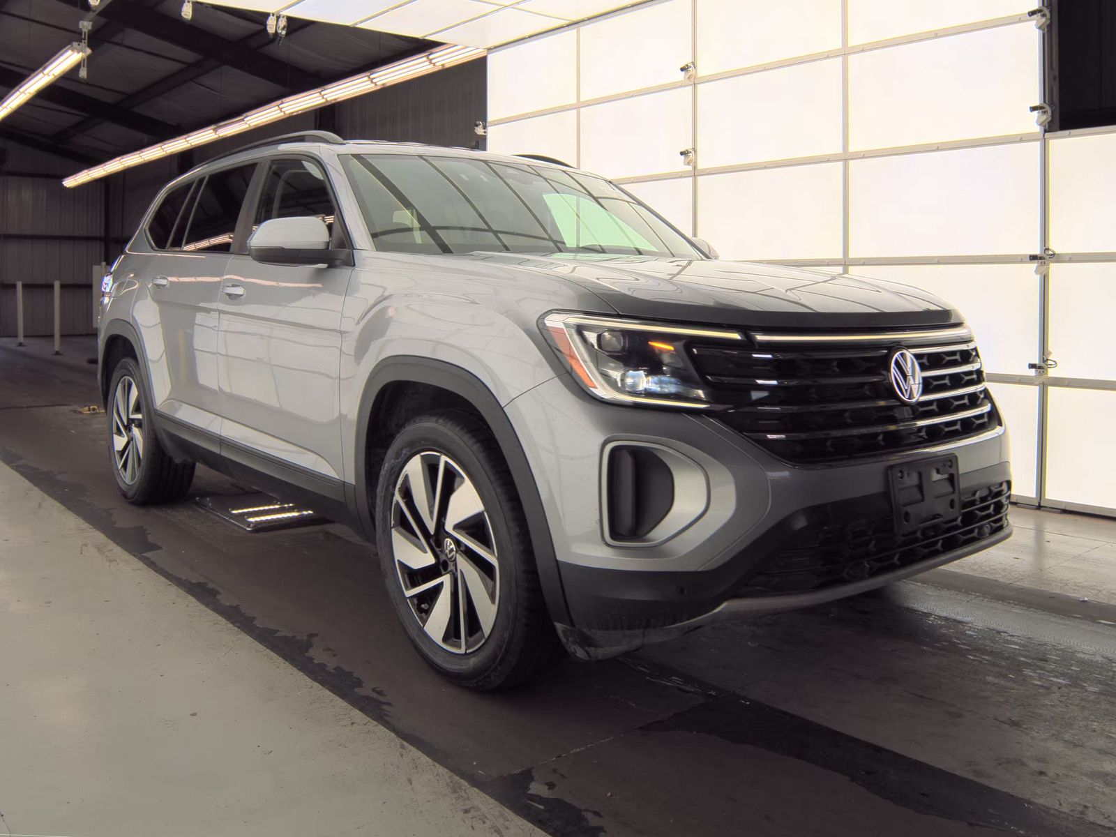 2024 Volkswagen Atlas 2.0T SE AWD