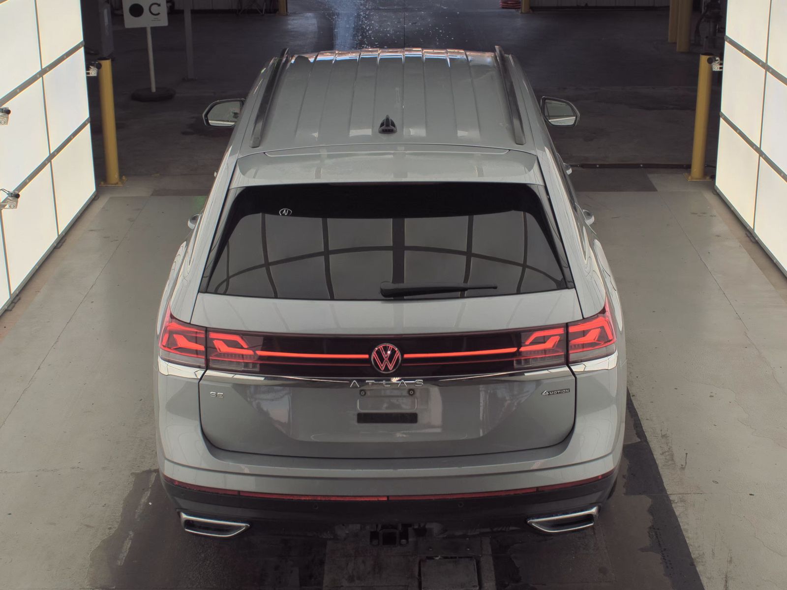 2024 Volkswagen Atlas 2.0T SE AWD