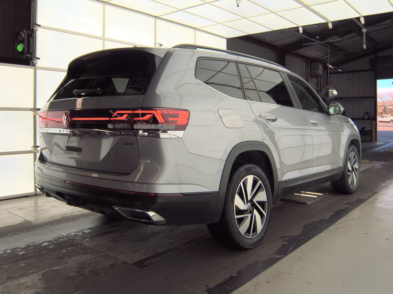 2024 Volkswagen Atlas 2.0T SE AWD