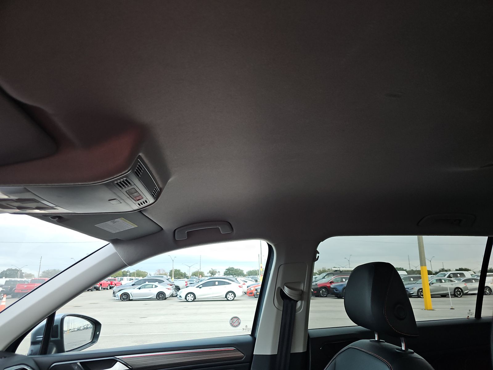 2024 Volkswagen Tiguan 2.0T SE FWD