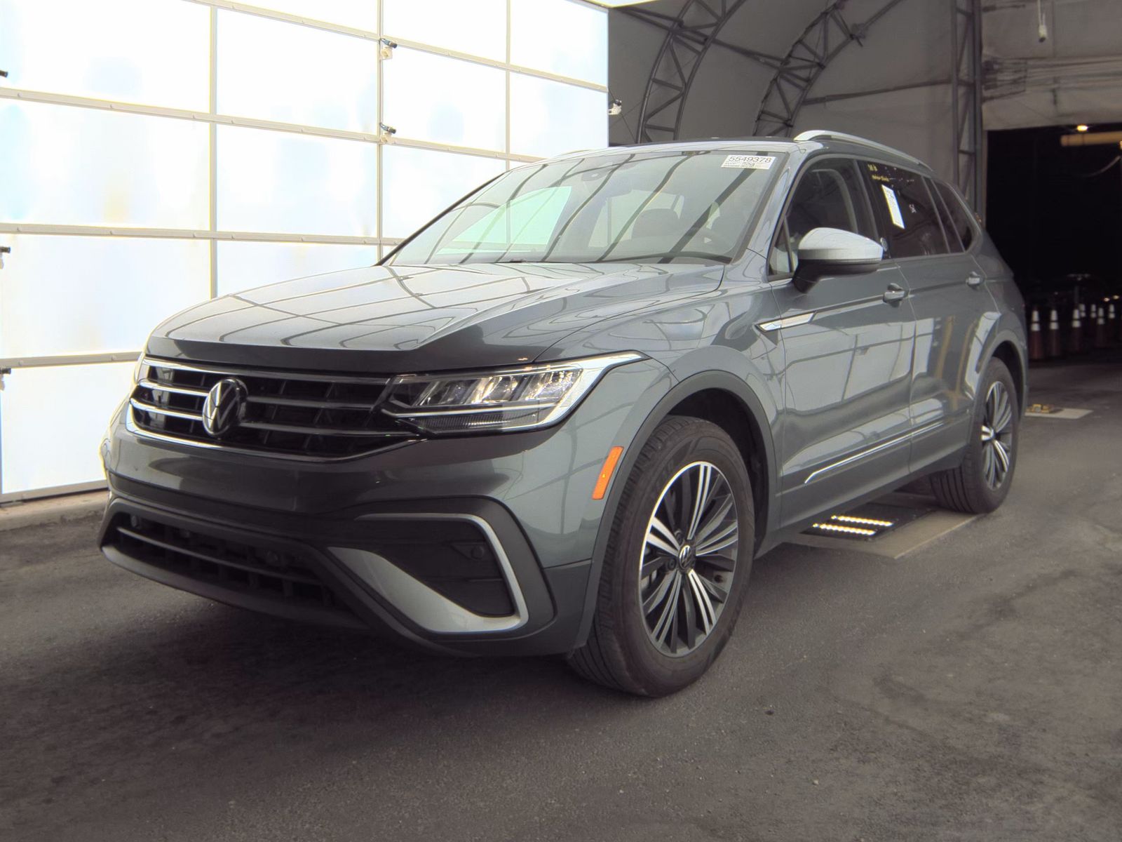 2024 Volkswagen Tiguan 2.0T SE FWD