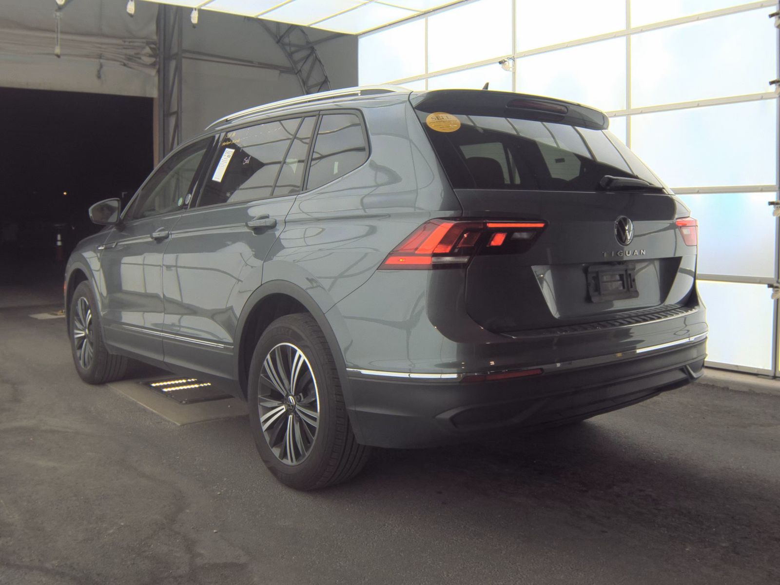 2024 Volkswagen Tiguan 2.0T SE FWD