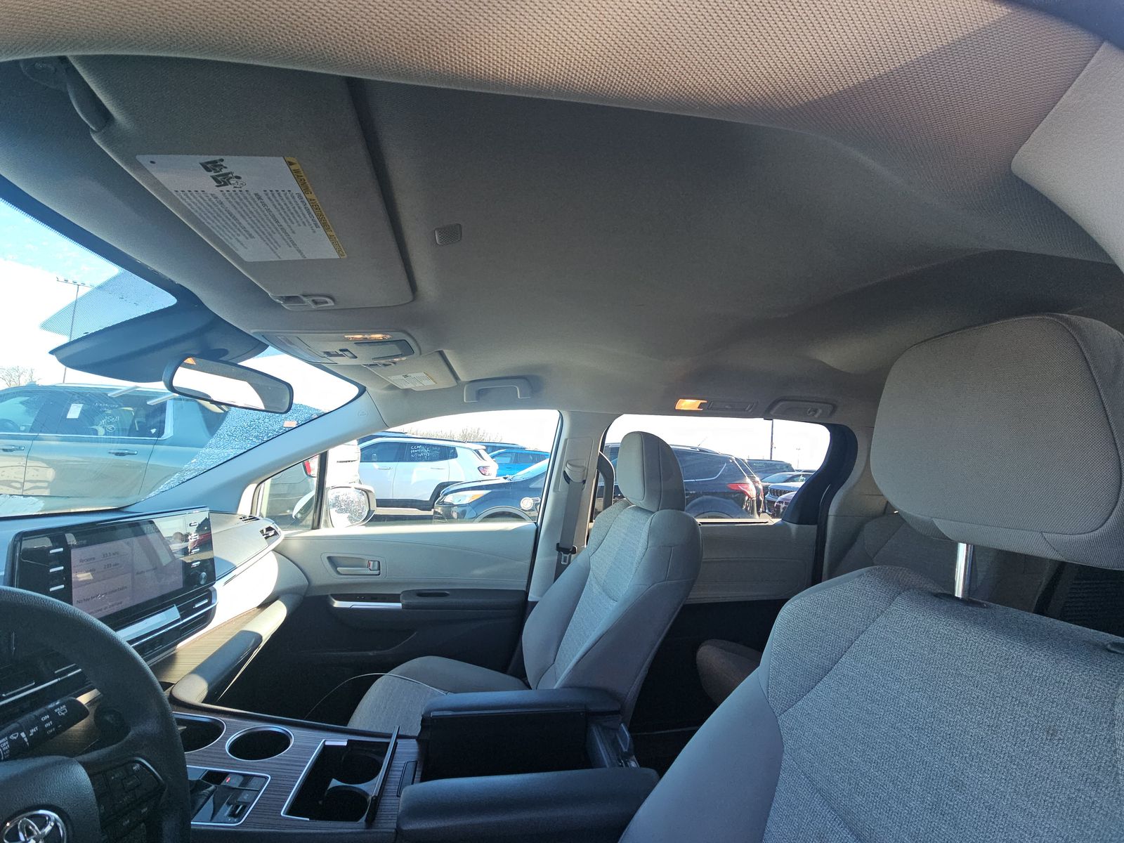 2024 Toyota Sienna LE FWD