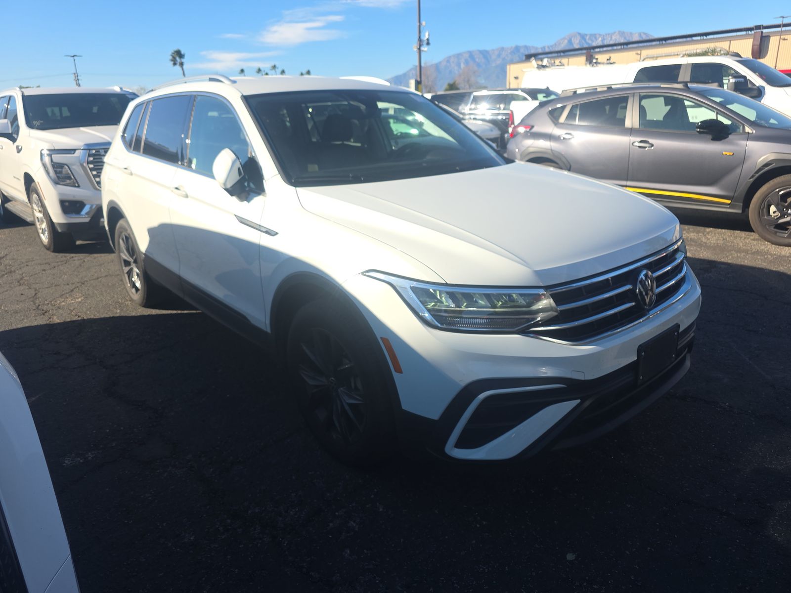 2024 Volkswagen Tiguan 2.0T SE FWD