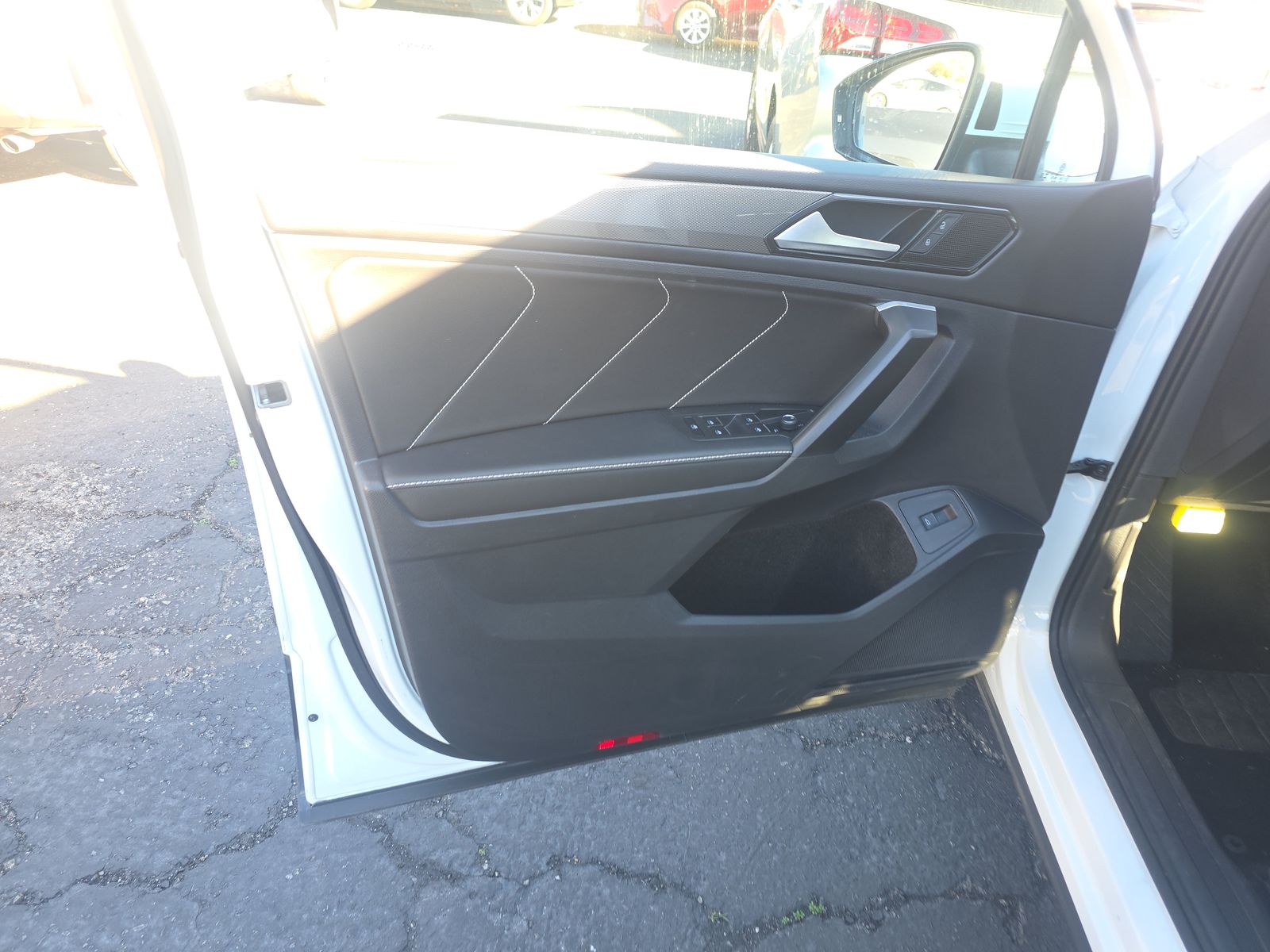 2024 Volkswagen Tiguan 2.0T SE FWD