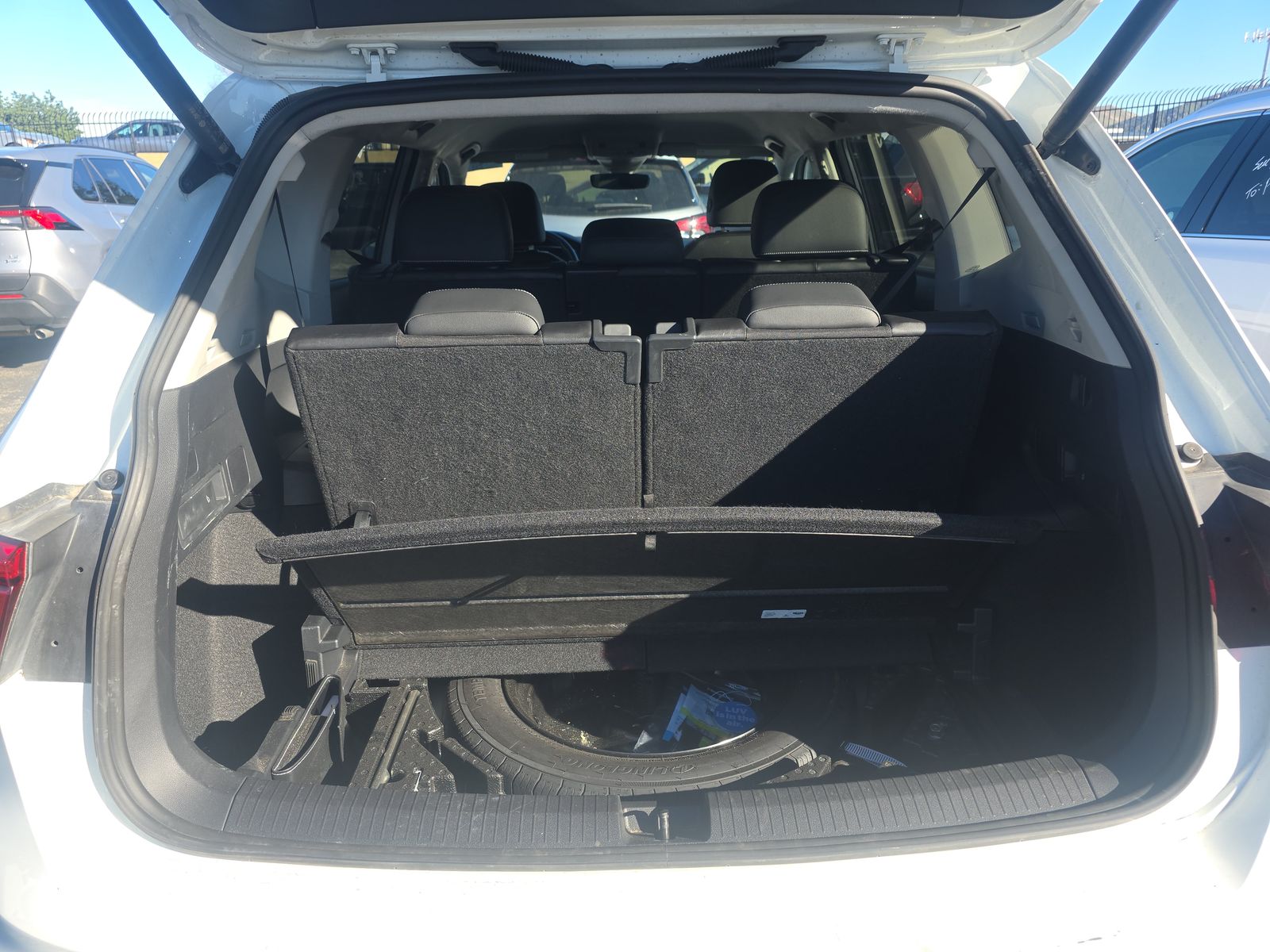 2024 Volkswagen Tiguan 2.0T SE FWD