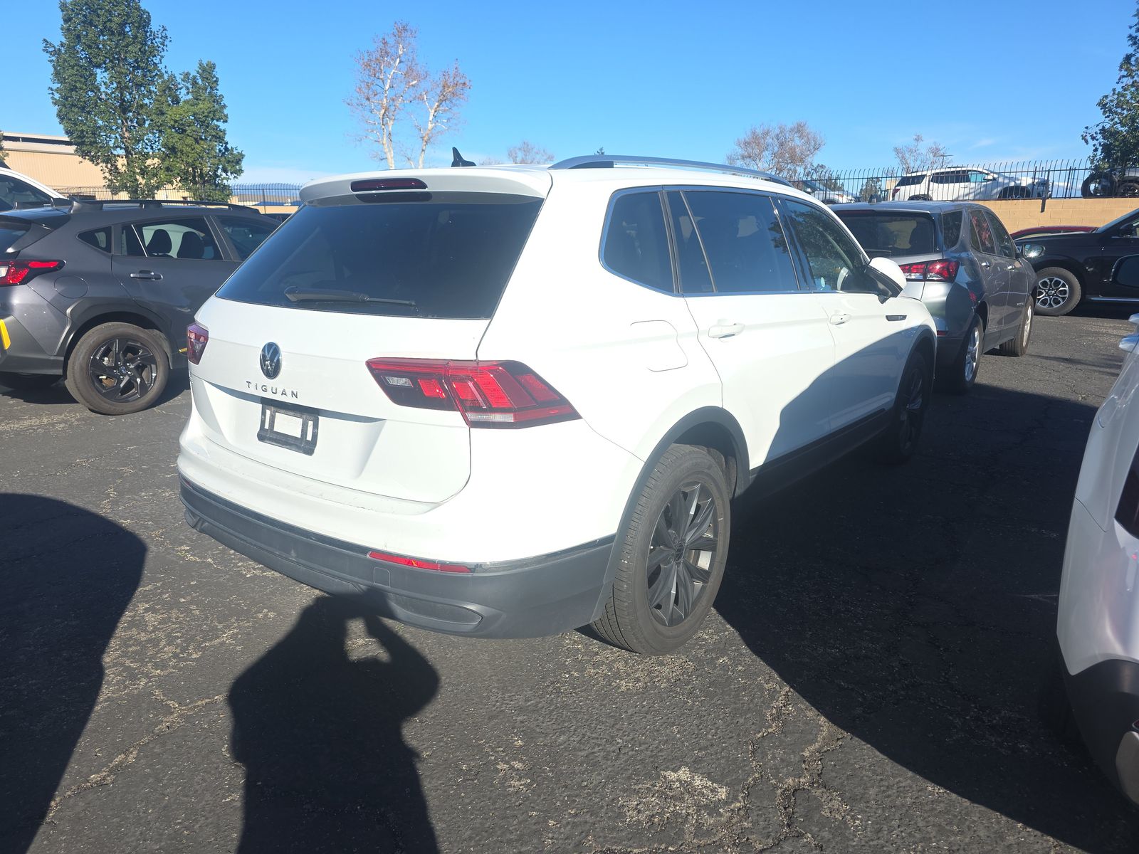 2024 Volkswagen Tiguan 2.0T SE FWD