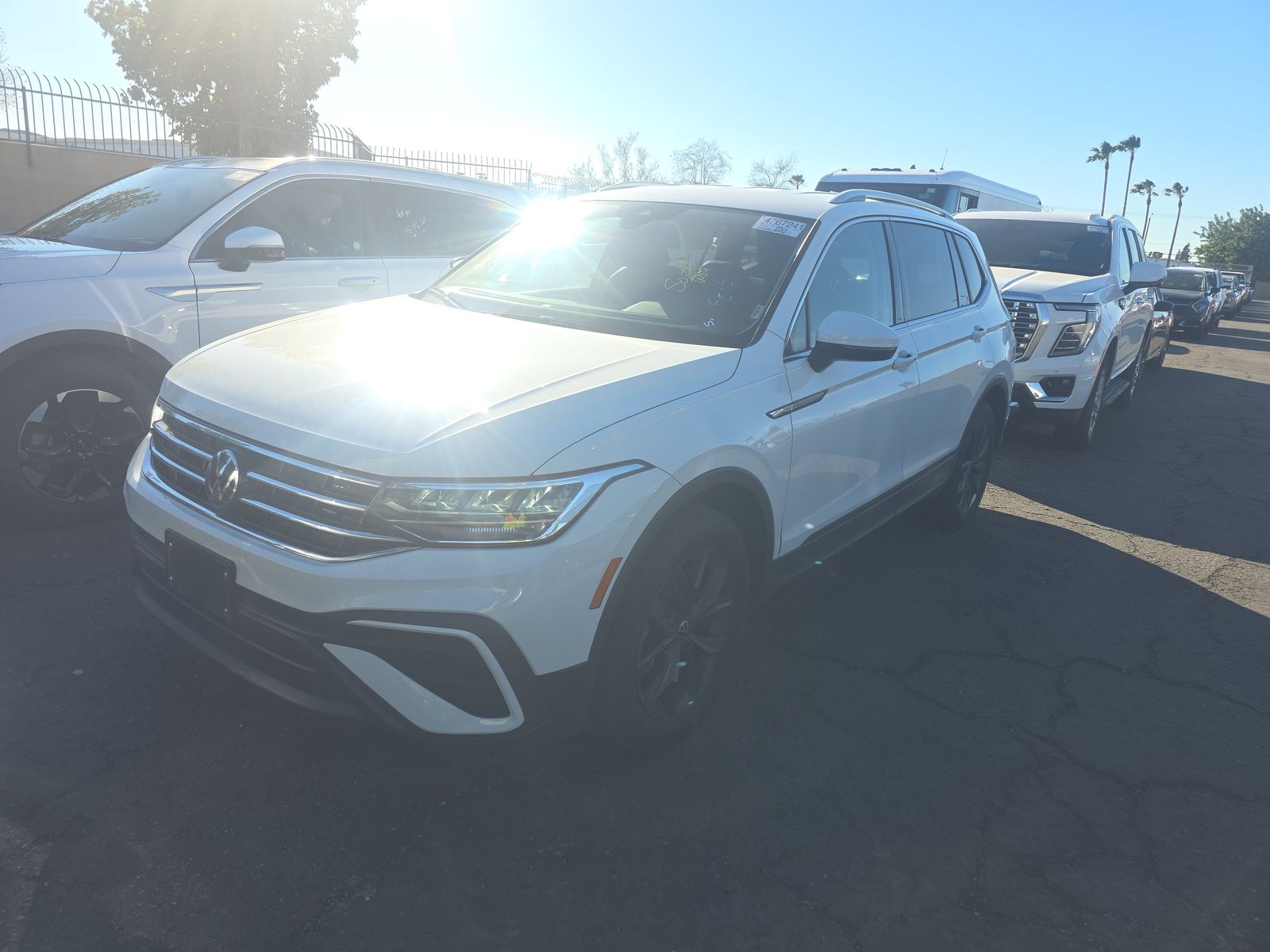 2024 Volkswagen Tiguan 2.0T SE FWD