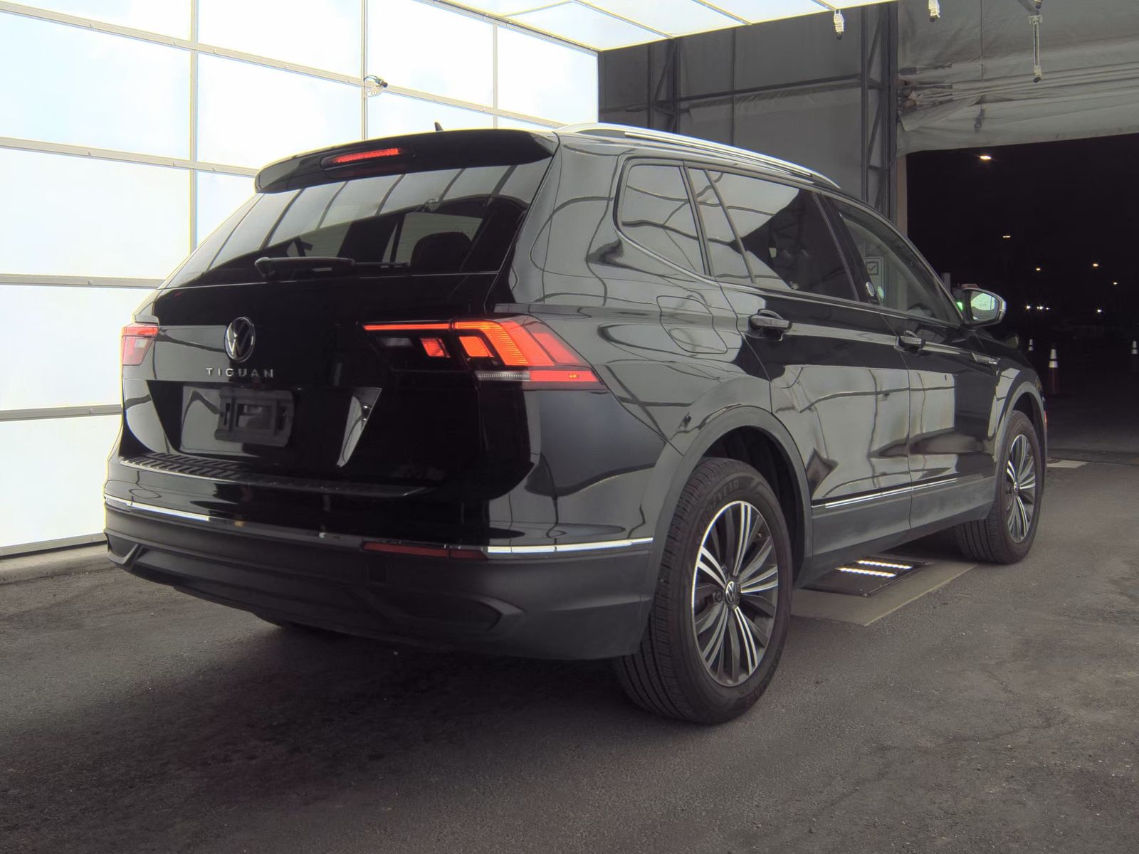 2024 Volkswagen Tiguan 2.0T Wolfsburg Edition FWD