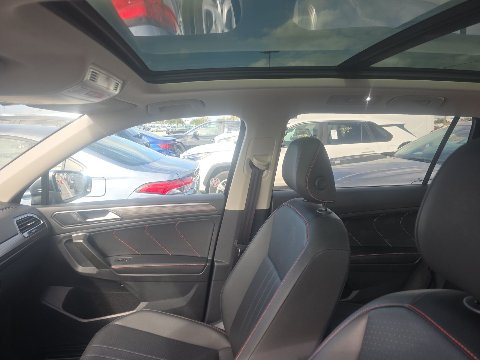 2024 Volkswagen Tiguan 2.0T Wolfsburg Edition FWD