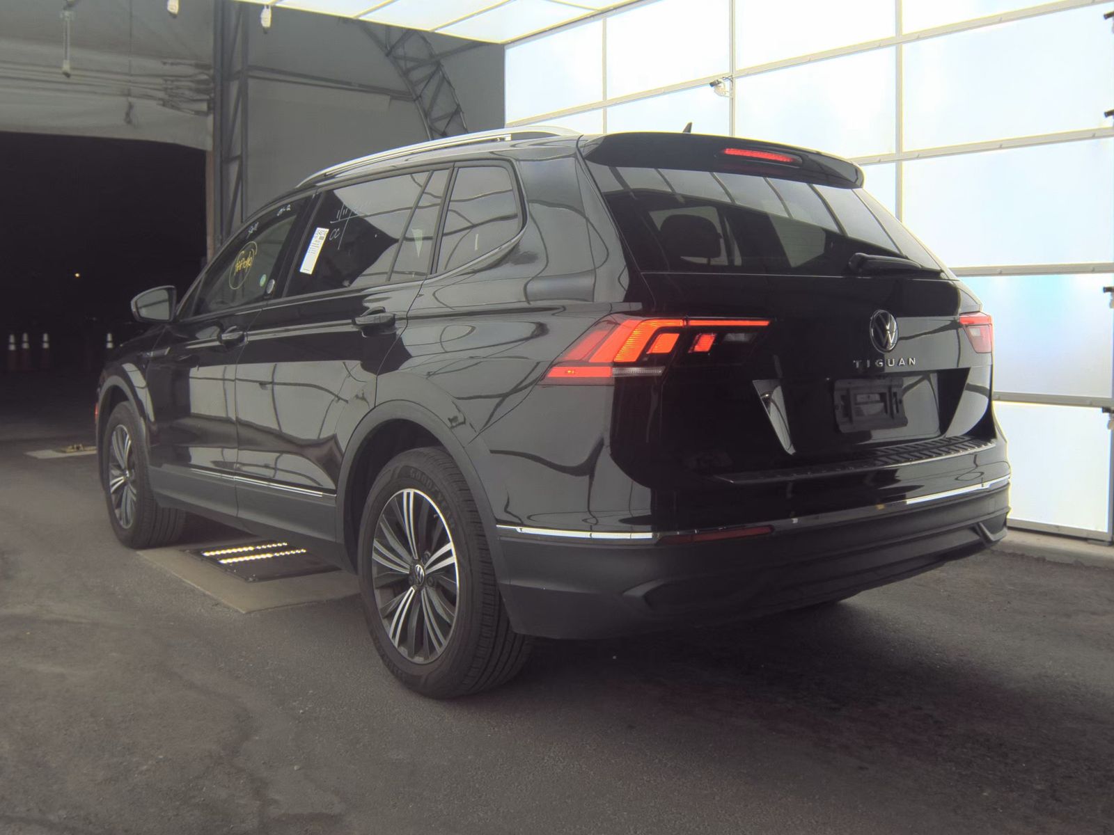 2024 Volkswagen Tiguan 2.0T Wolfsburg Edition FWD