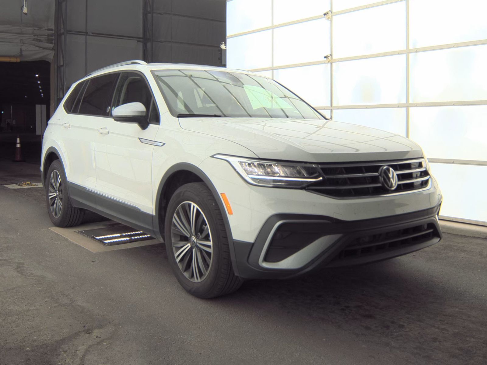 2024 Volkswagen Tiguan 2.0T Wolfsburg Edition FWD