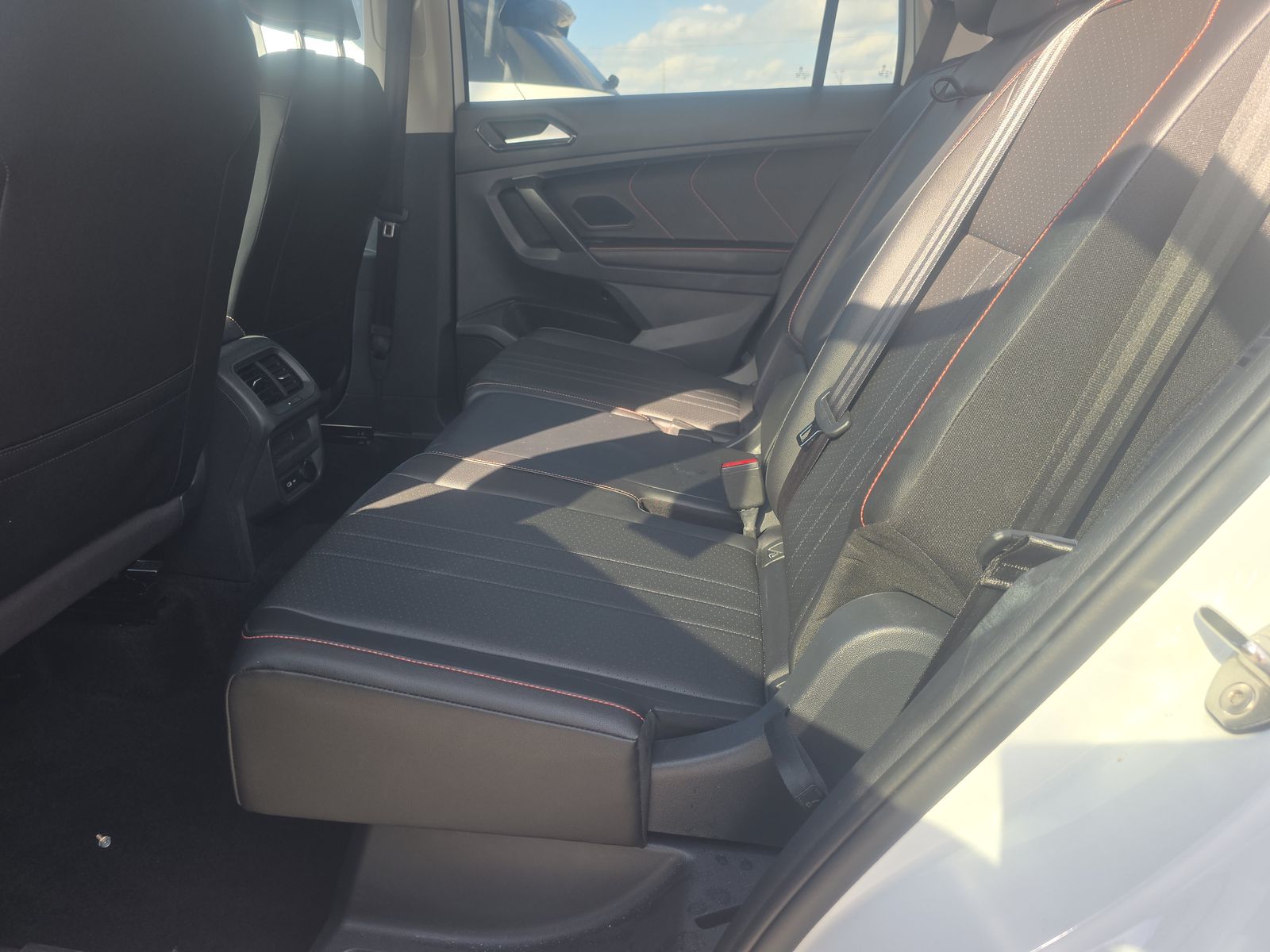 2024 Volkswagen Tiguan 2.0T Wolfsburg Edition FWD