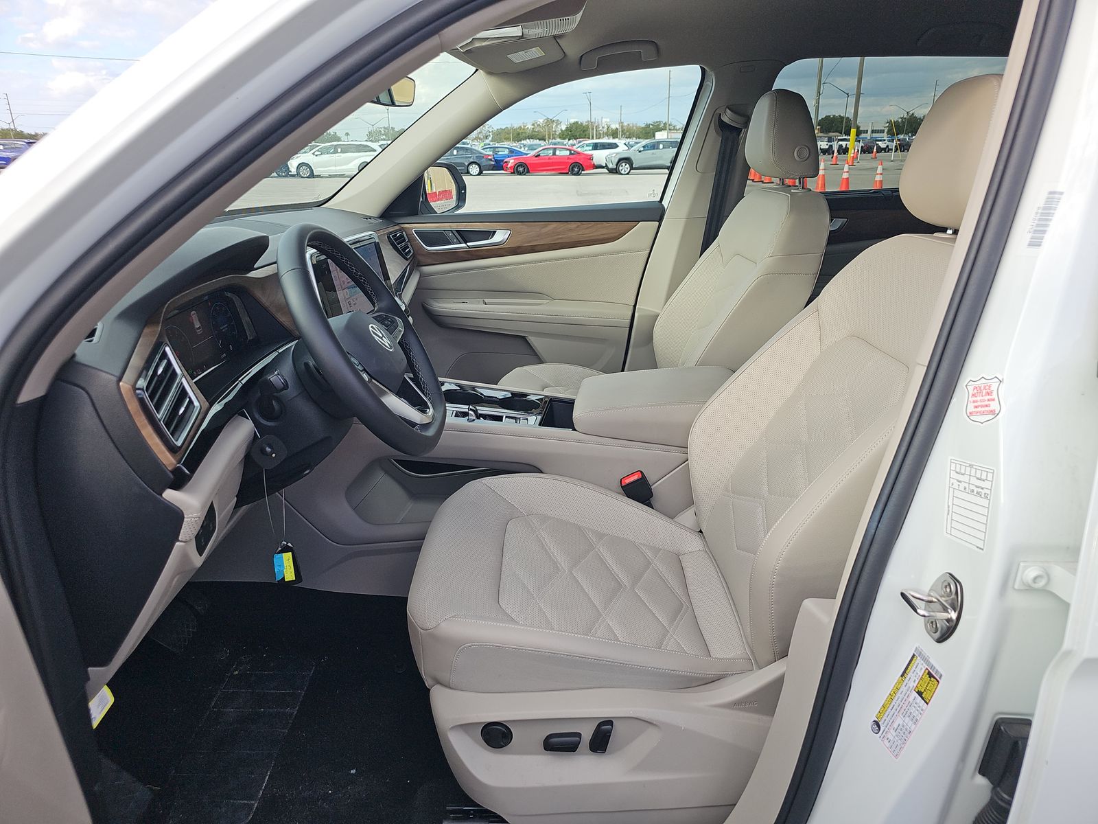 2025 Volkswagen Atlas 2.0T SE AWD