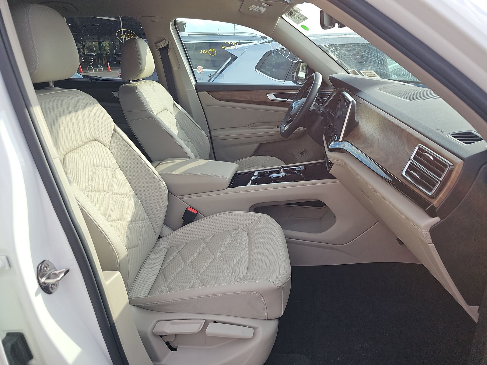 2025 Volkswagen Atlas 2.0T SE AWD