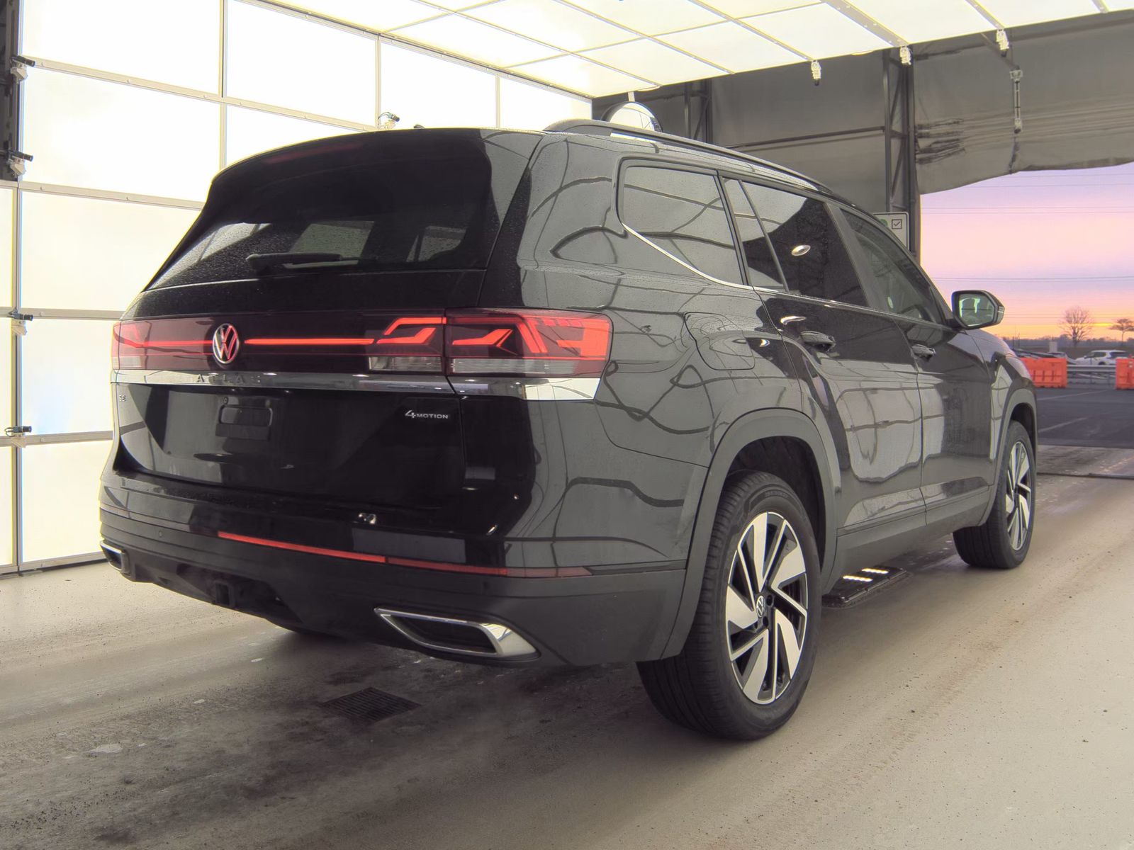 2025 Volkswagen Atlas 2.0T SE AWD