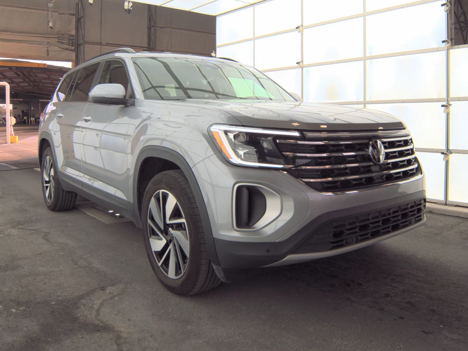 2025 Volkswagen Atlas 2.0T SE AWD