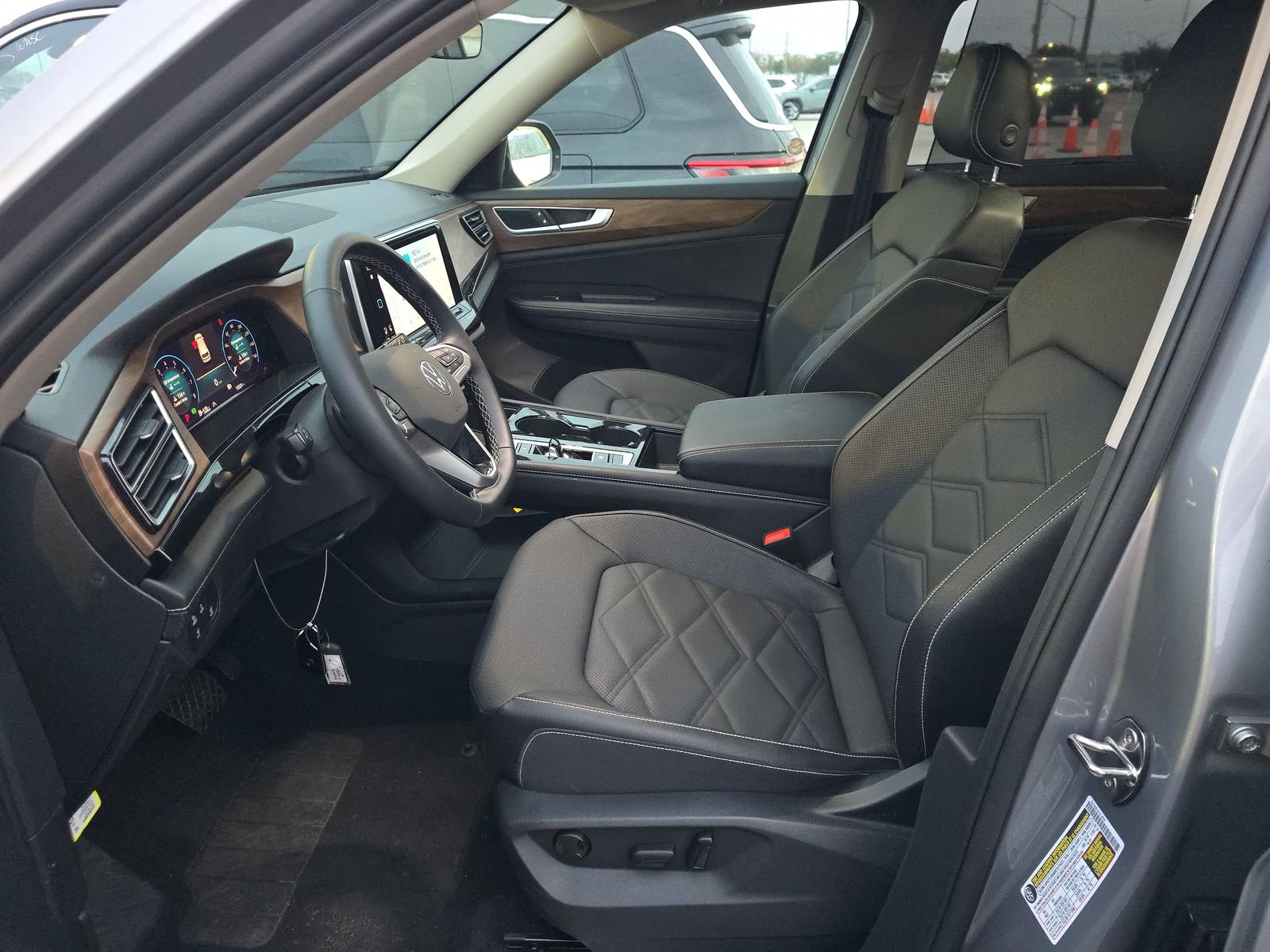 2025 Volkswagen Atlas 2.0T SE AWD