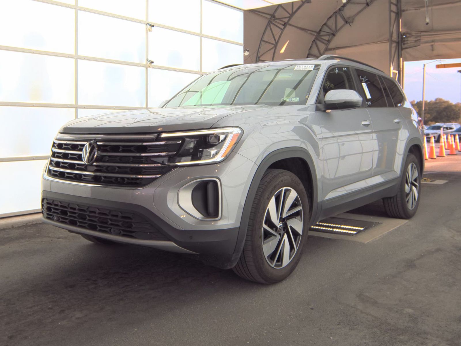 2025 Volkswagen Atlas 2.0T SE AWD