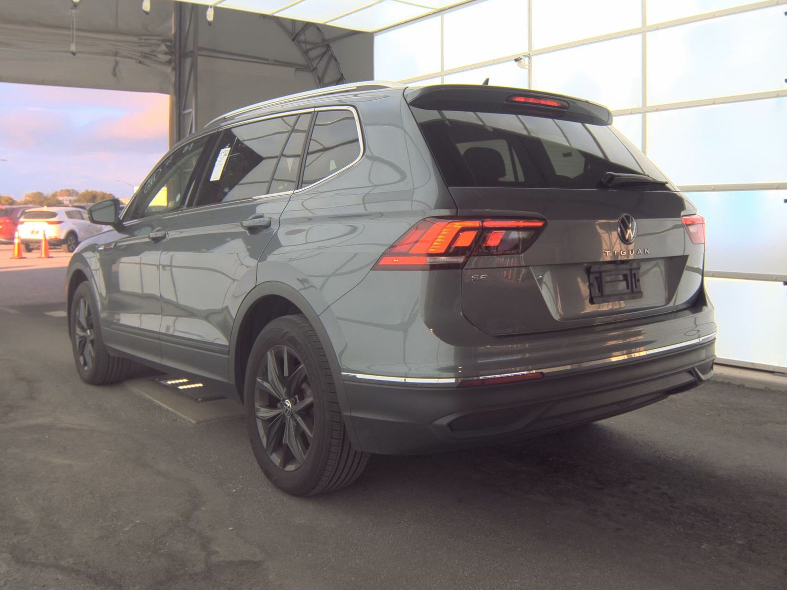 2024 Volkswagen Tiguan 2.0T SE FWD