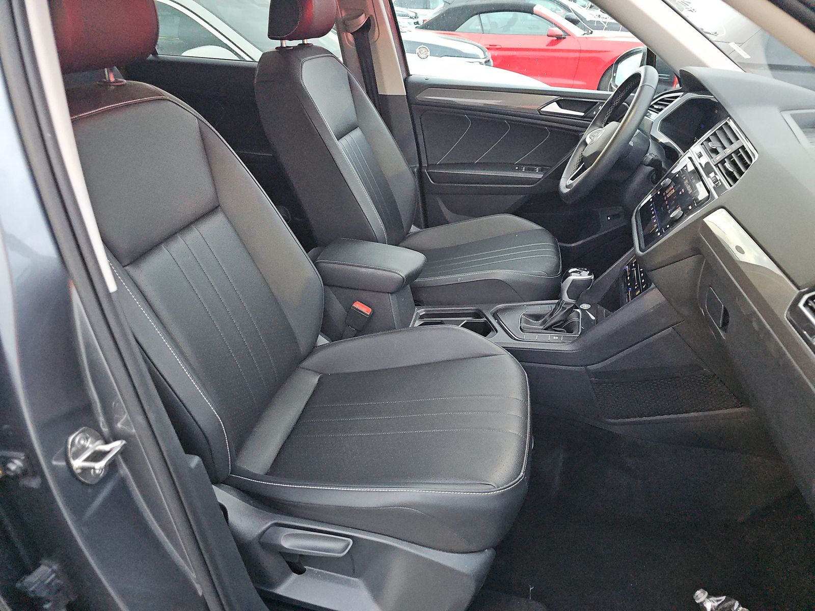 2024 Volkswagen Tiguan 2.0T SE FWD