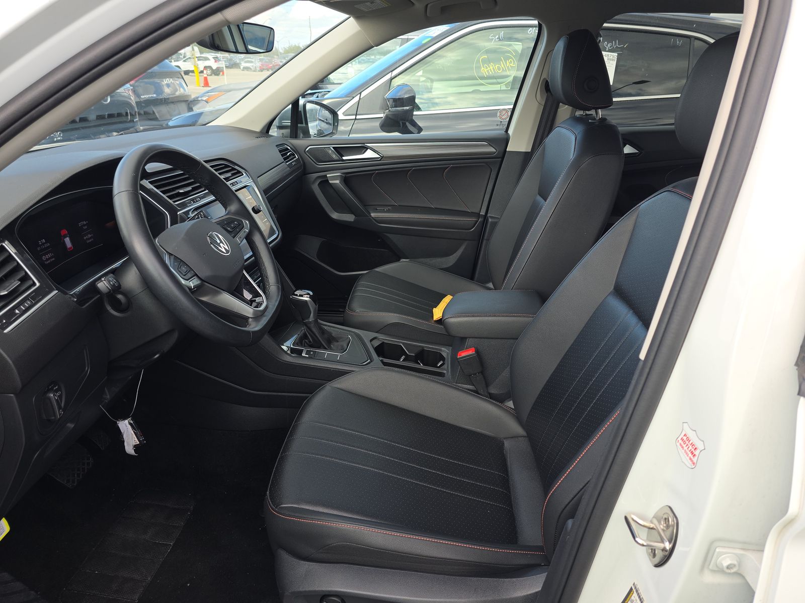 2024 Volkswagen Tiguan 2.0T SE FWD