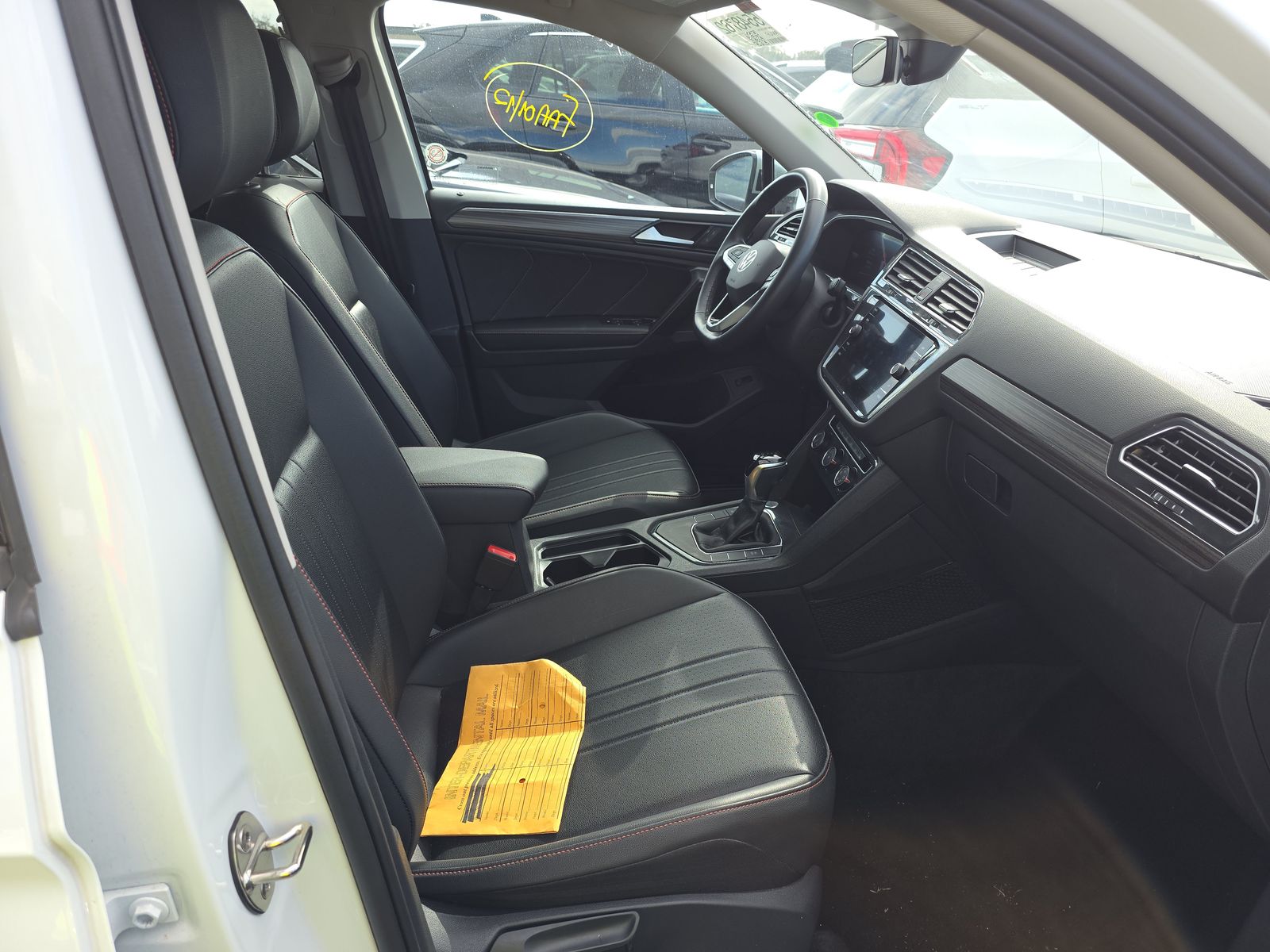 2024 Volkswagen Tiguan 2.0T SE FWD