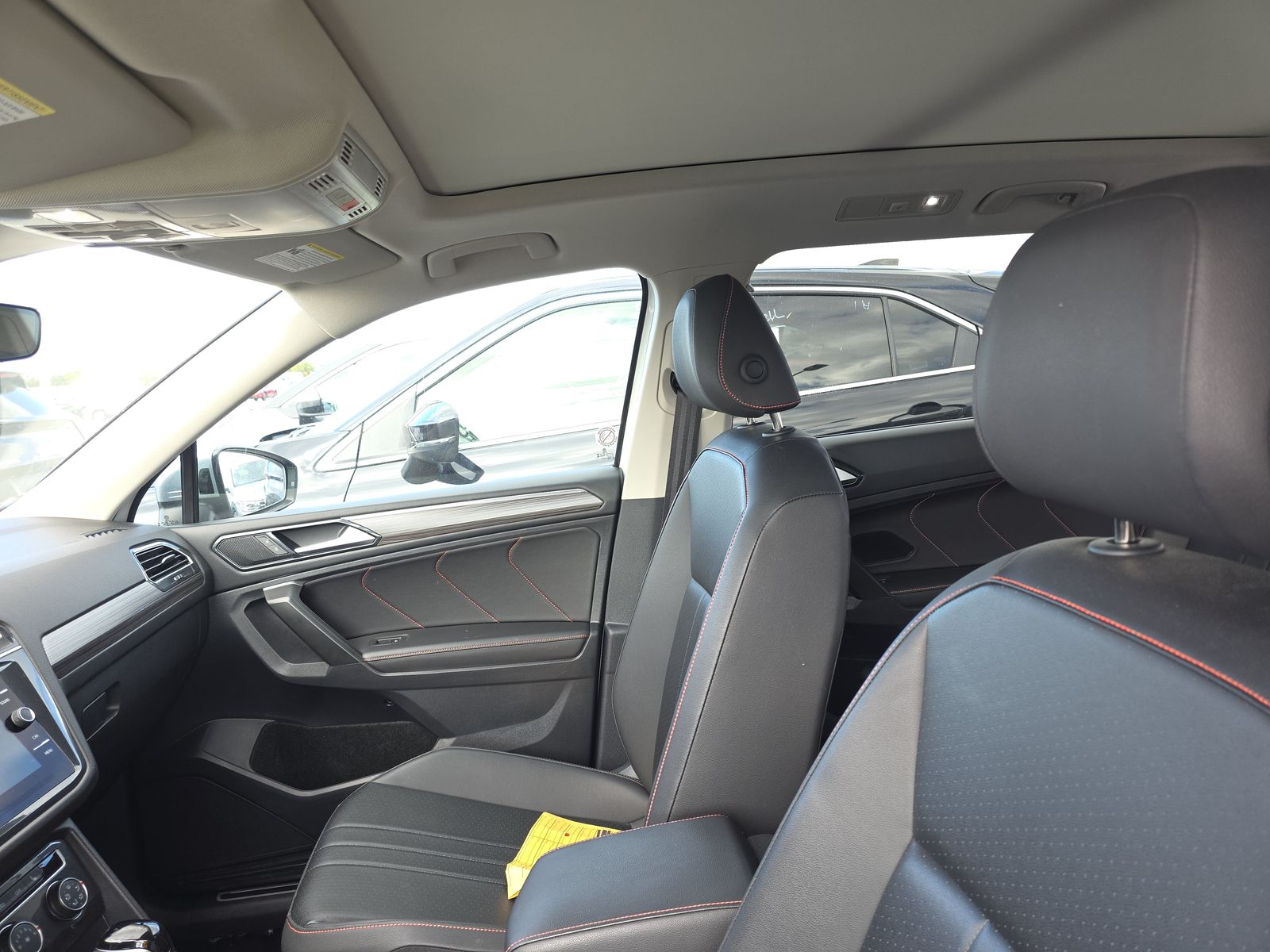 2024 Volkswagen Tiguan 2.0T SE FWD