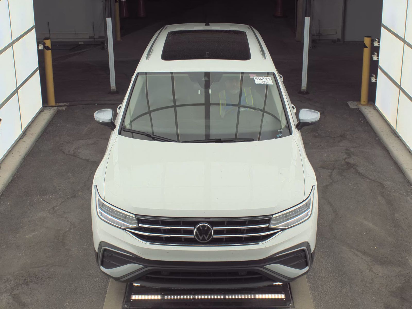 2024 Volkswagen Tiguan 2.0T SE FWD