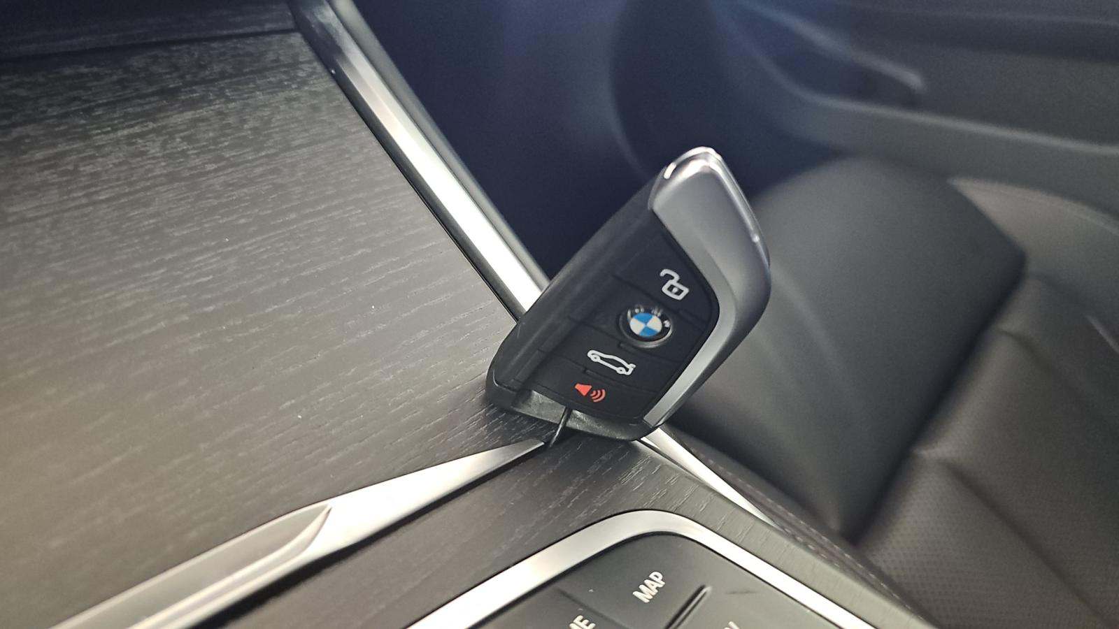 2025 BMW 3 Series 330i xDrive AWD