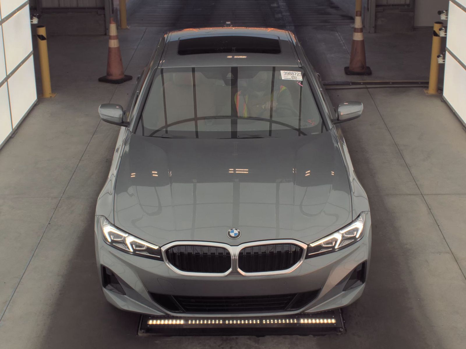 2025 BMW 3 Series 330i xDrive AWD