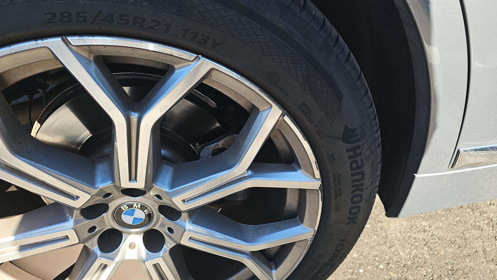 2025 BMW X7 xDrive40i AWD