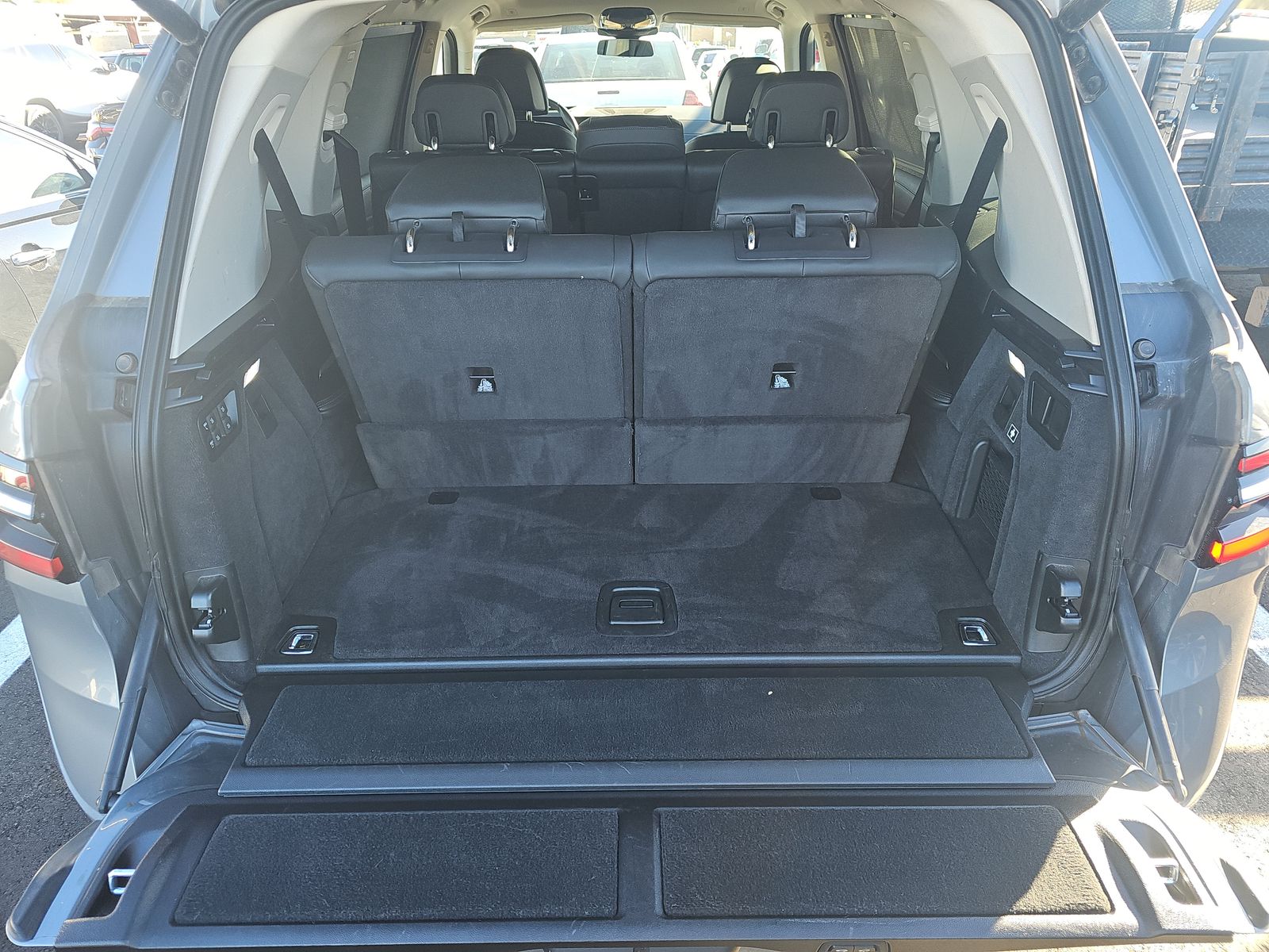 2025 BMW X7 xDrive40i AWD