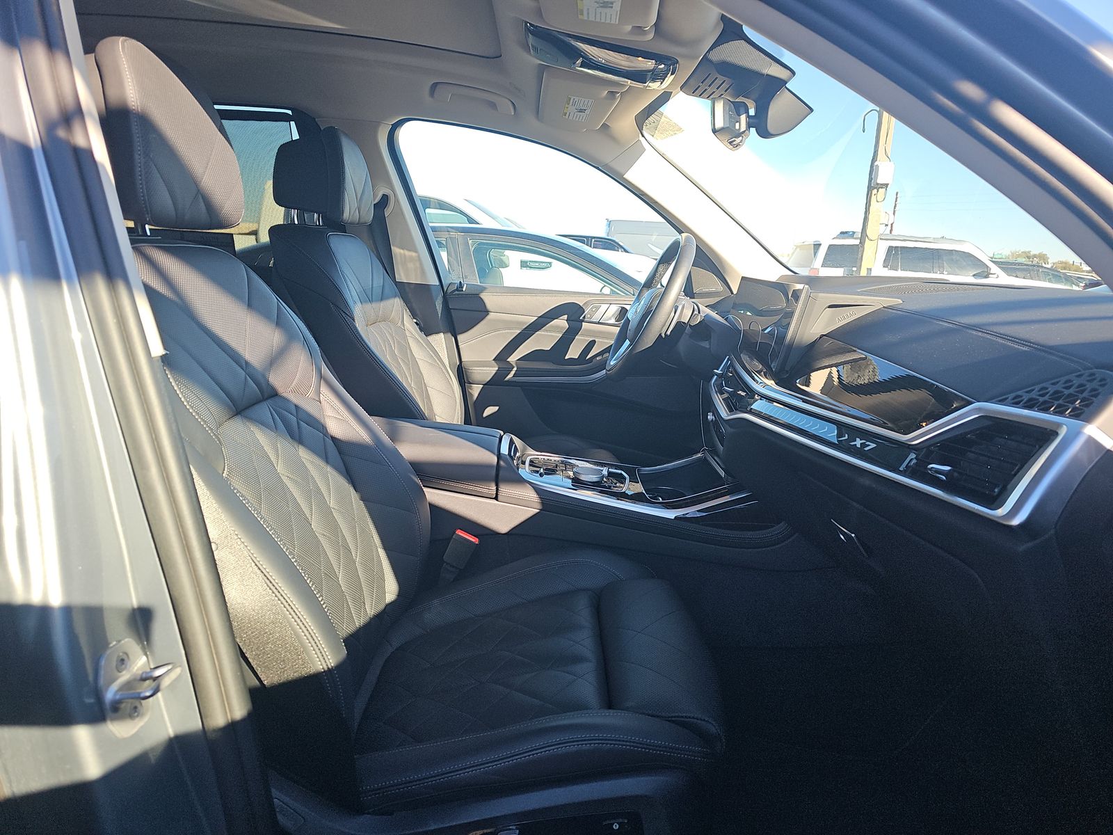 2025 BMW X7 xDrive40i AWD