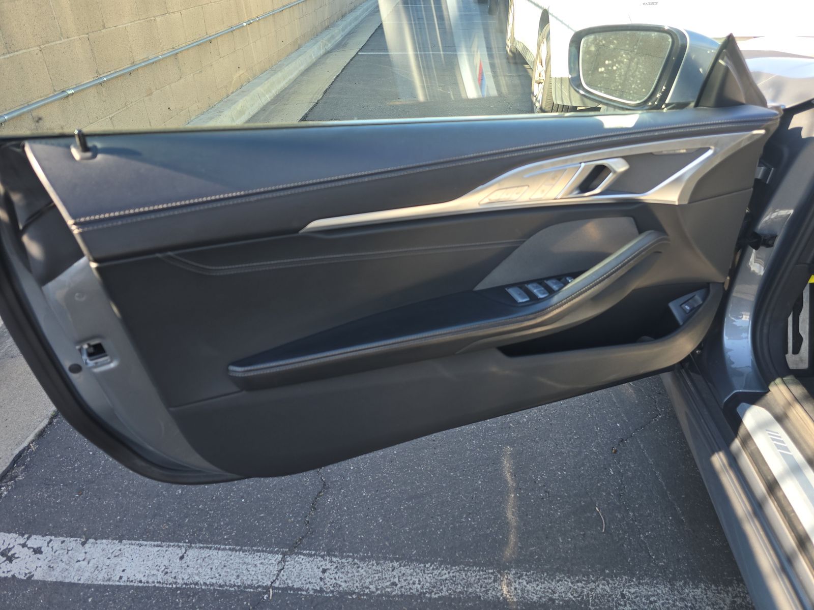 2025 BMW 8 Series 840i RWD