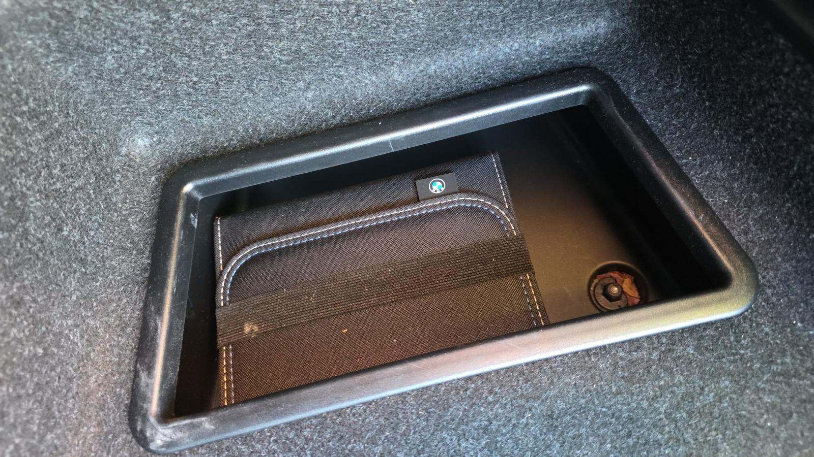 2025 BMW 3 Series 330i xDrive AWD