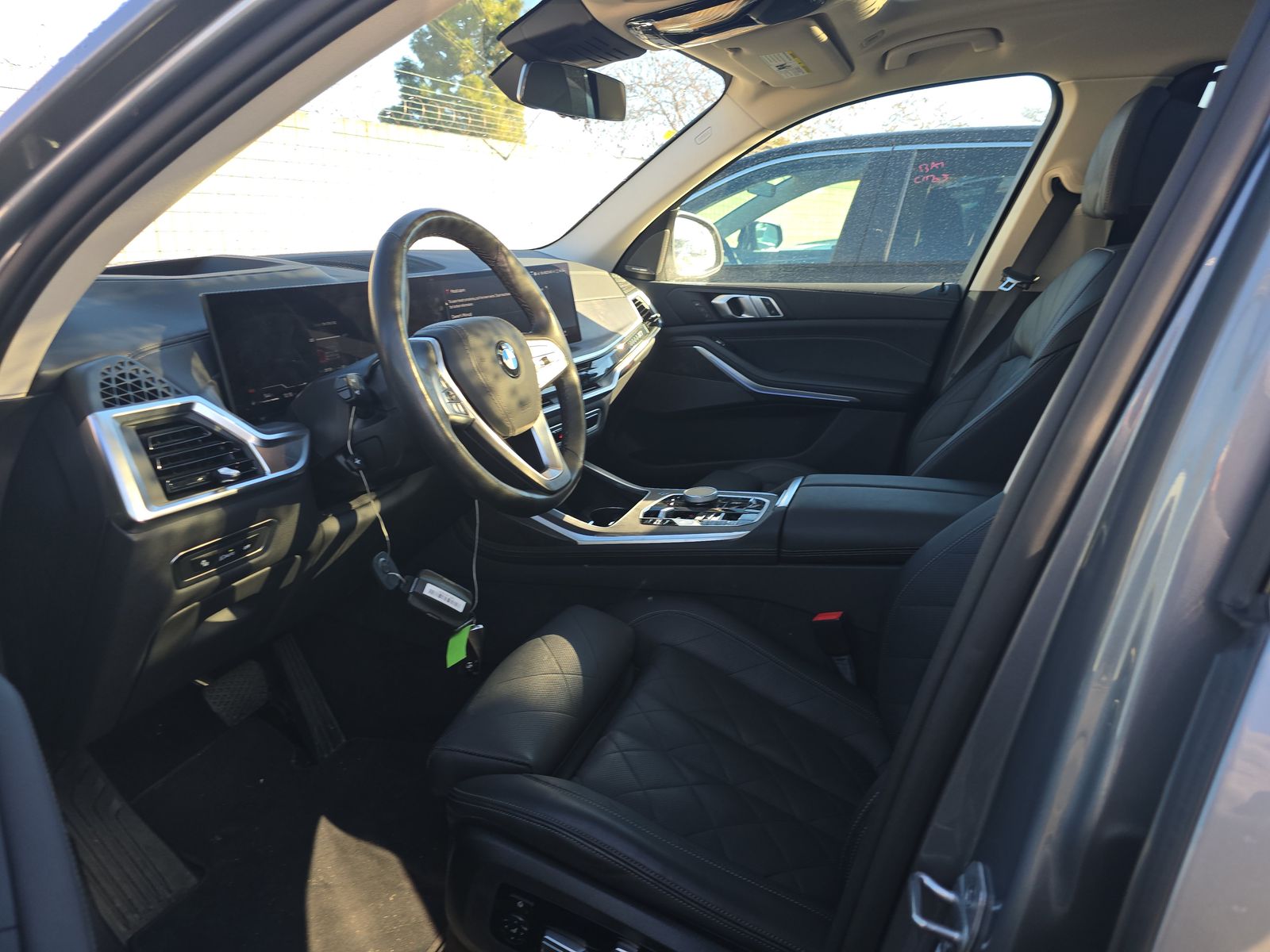 2025 BMW X7 xDrive40i AWD