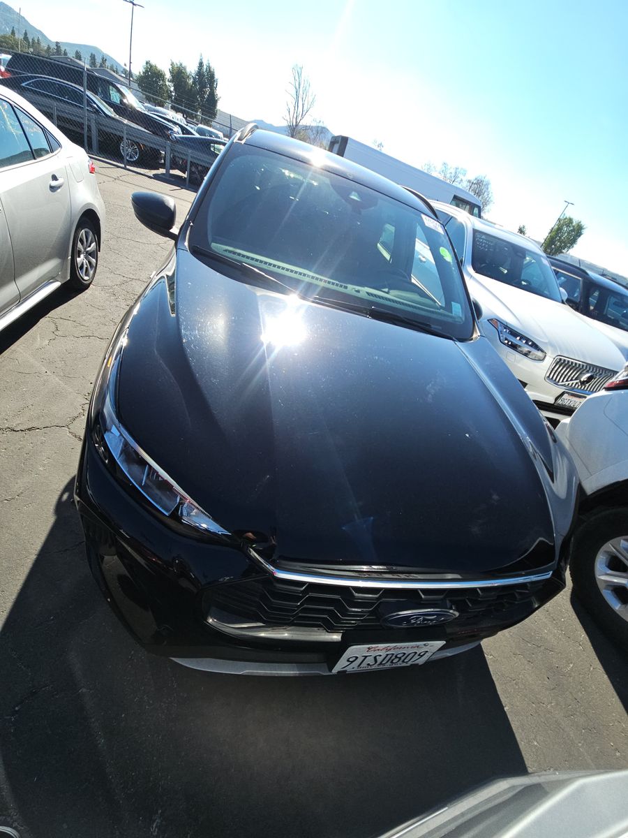 2025 Ford Escape ST-Line FWD