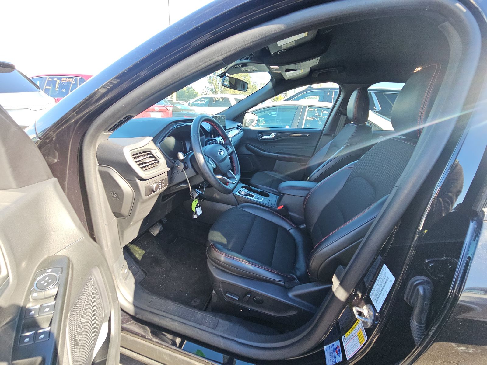 2025 Ford Escape ST-Line FWD