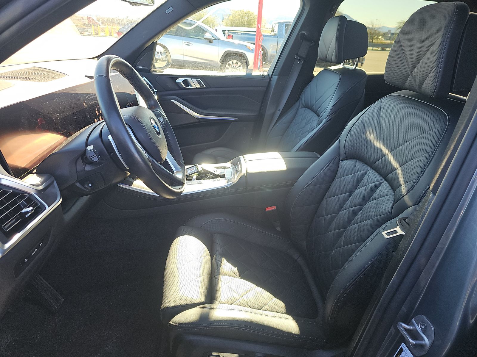 2025 BMW X5 xDrive40i AWD