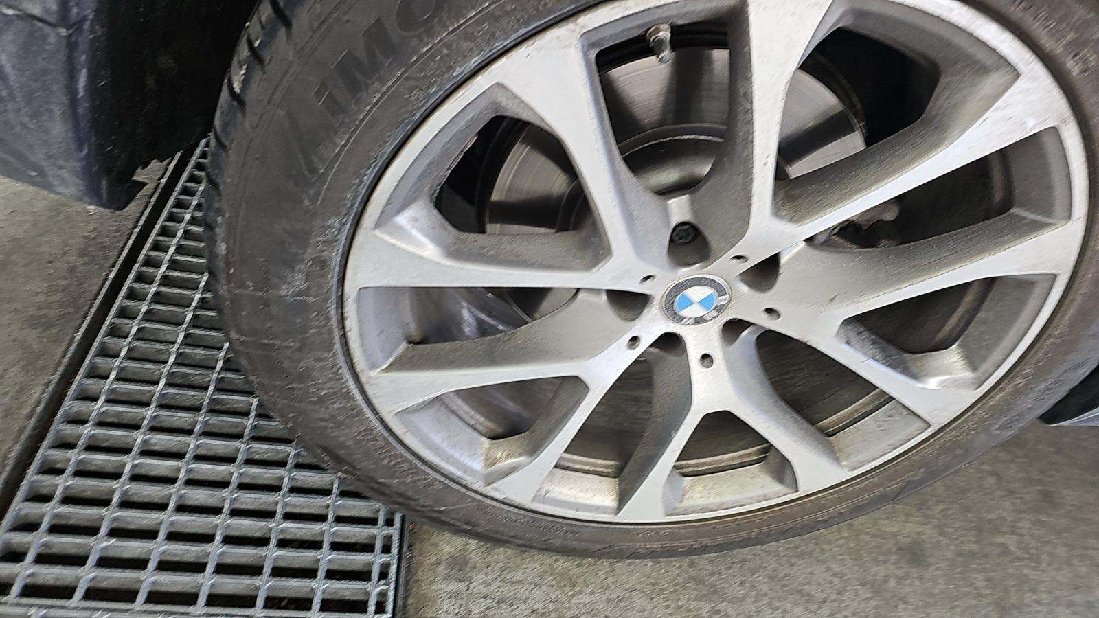 2025 BMW X5 xDrive40i AWD