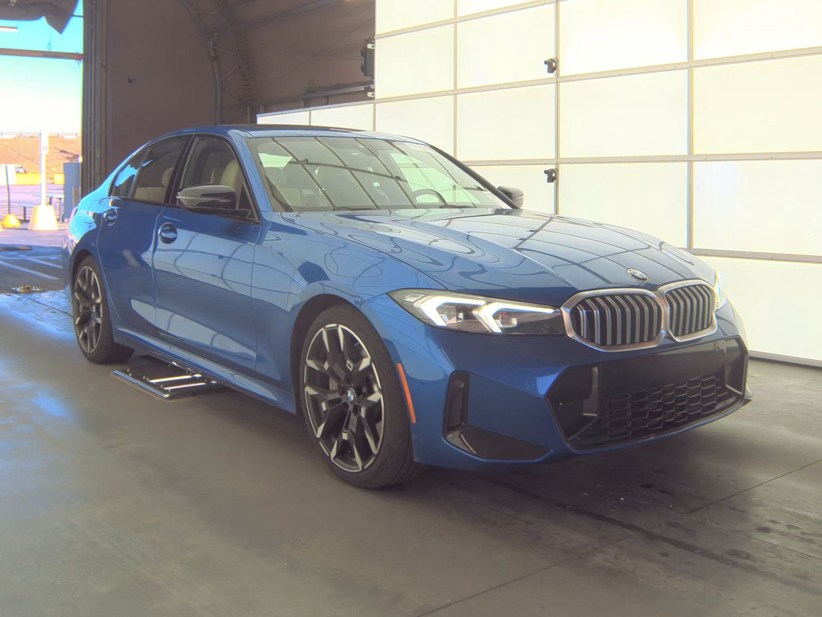 2025 BMW 3 Series 330i xDrive AWD