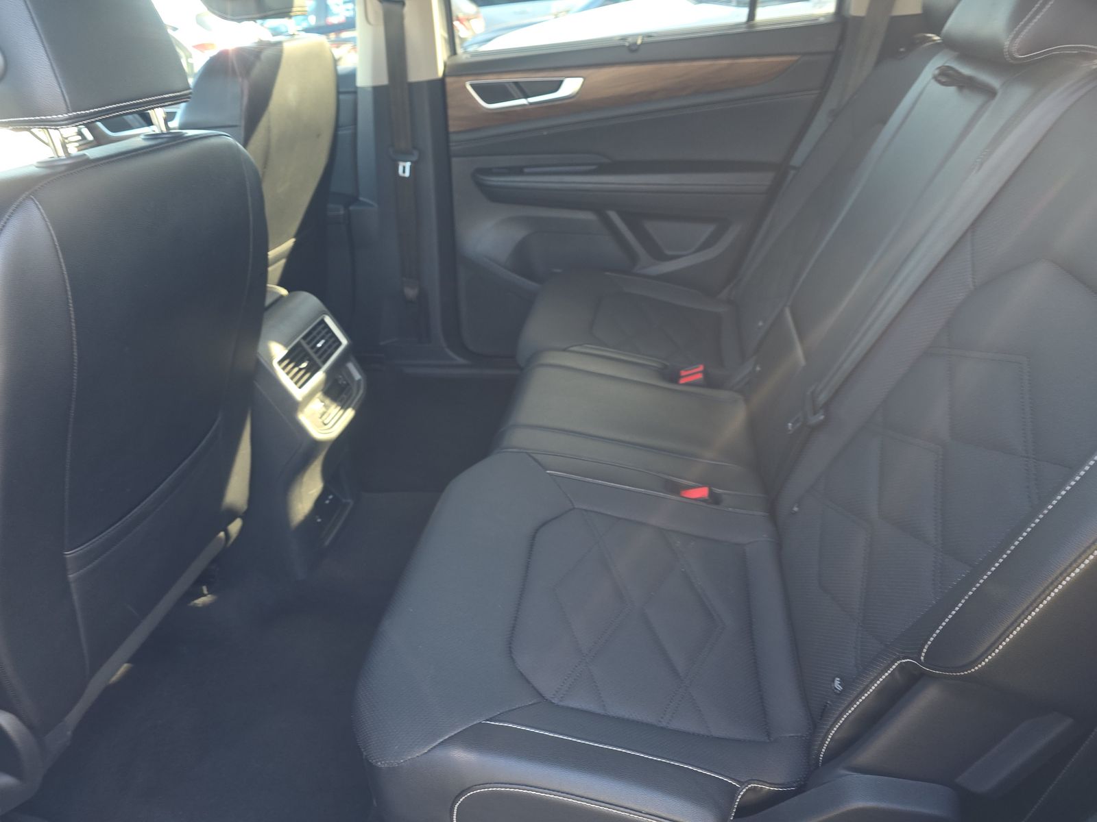 2024 Volkswagen Atlas 2.0T SE AWD